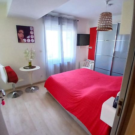 Hotel Le 116 กราเวลลินส์ ภายนอก รูปภาพ
